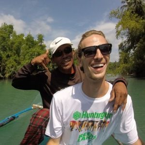 Meet your Posher, Scott